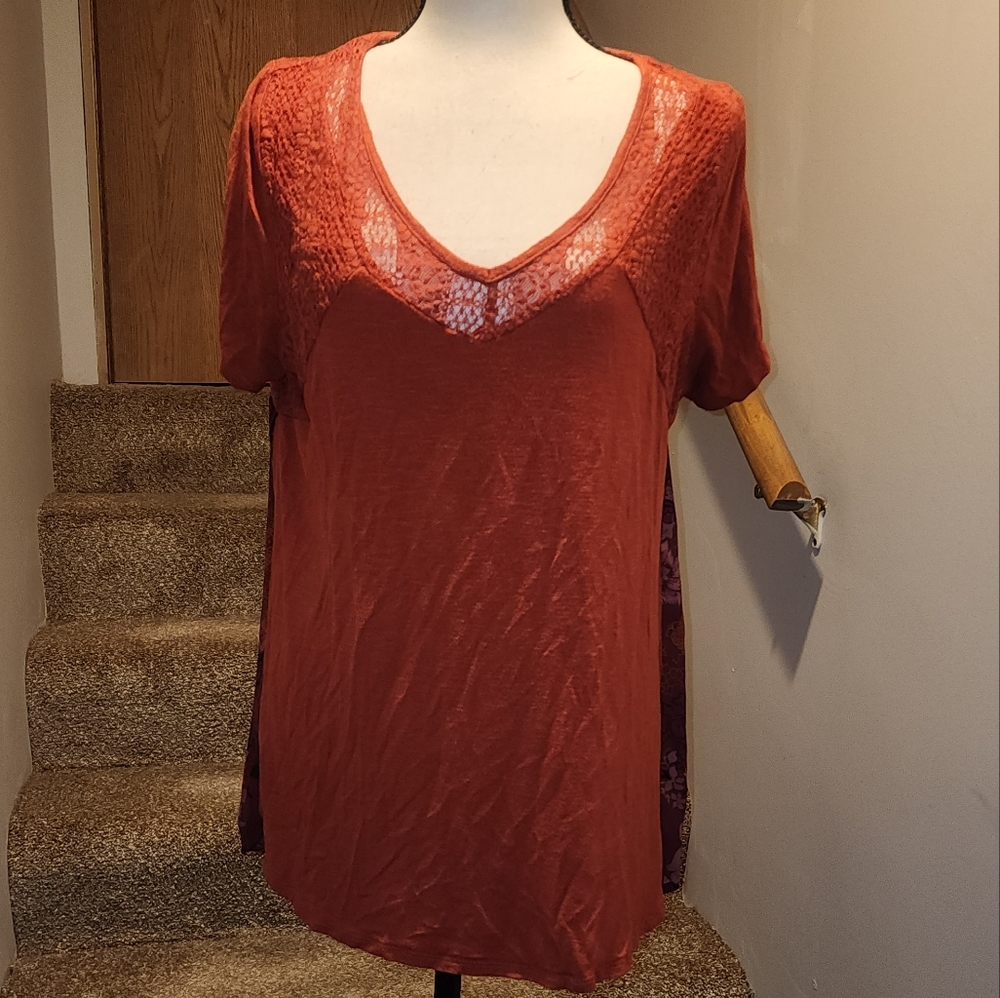 Women's Lace Detail Top - Rust With Floral Design XL